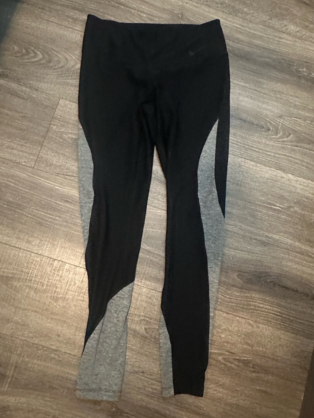 Nike Women's medium Black and Gray Black and Gray Dri-fit Leggings